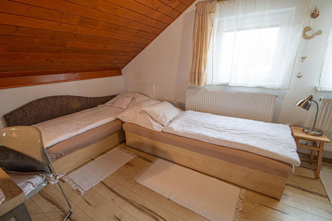Holiday Home Linda Liptovský Mikuláš Exteriör bild